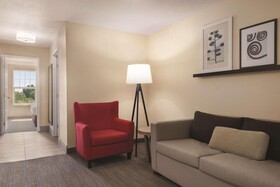 Country Inn & Suites by Radisson, Cottage Grove, MN