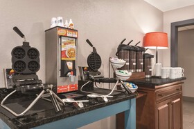 Country Inn & Suites by Radisson, Cottage Grove, MN