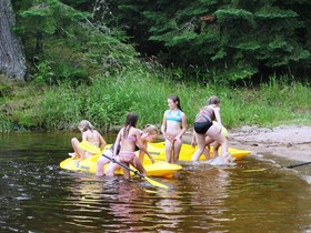 Pine Point Lodge Resort & Motel