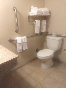 AmeriVu Inn & Suites Crookston