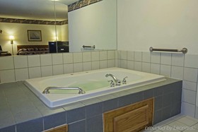 North Star Inn & Suites