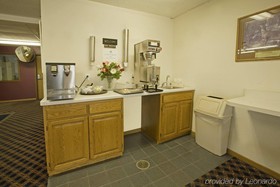 North Star Inn & Suites