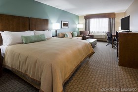 GrandStay Delano