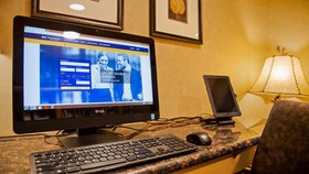 Best Western Premier The Lodge On Lake Detroit