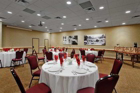 Best Western Premier The Lodge On Lake Detroit