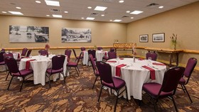 Best Western Premier The Lodge On Lake Detroit