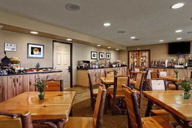 Best Western Premier The Lodge On Lake Detroit