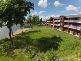 Best Western Premier The Lodge On Lake Detroit