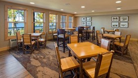 Best Western Premier The Lodge On Lake Detroit