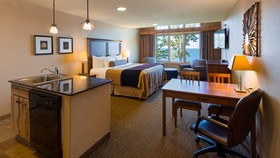 Best Western Premier The Lodge On Lake Detroit