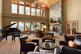 Best Western Premier The Lodge On Lake Detroit