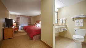 Duluth Inn & Suites Near Spirit Mountain