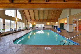 Duluth Inn & Suites Near Spirit Mountain