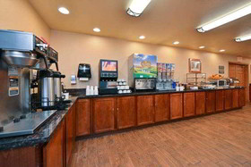 Duluth Inn & Suites Near Spirit Mountain