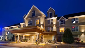 Duluth Inn & Suites Near Spirit Mountain