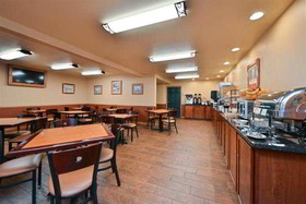 Duluth Inn & Suites Near Spirit Mountain