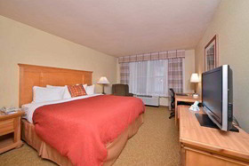 Duluth Inn & Suites Near Spirit Mountain