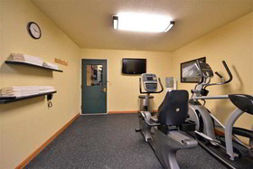 Duluth Inn & Suites Near Spirit Mountain