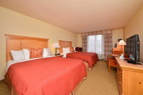 Duluth Inn & Suites Near Spirit Mountain