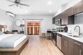 Lincoln Park Boutique Hotel