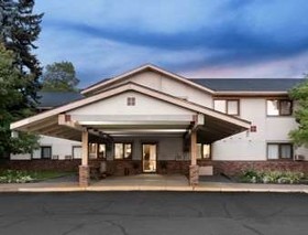 Super 8 by Wyndham Duluth