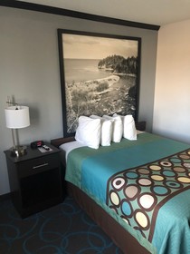 Super 8 by Wyndham Duluth