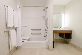 Holiday Inn Express & Suites Eagan - Minneapolis Area