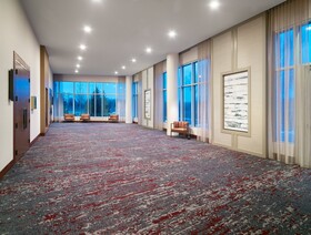 Omni Viking Lakes Hotel