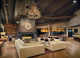 Omni Viking Lakes Hotel
