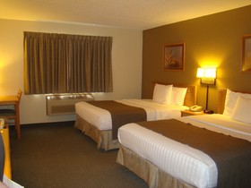 Boarders Inn & Suites Faribault