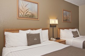Boarders Inn & Suites Faribault