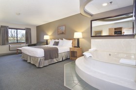 Boarders Inn & Suites Faribault
