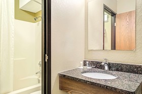 Super 8 by Wyndham Glencoe