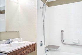 Super 8 by Wyndham Glencoe