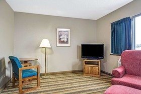 Super 8 by Wyndham Glencoe