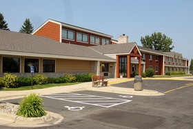 AmericInn by Wyndham Hutchinson