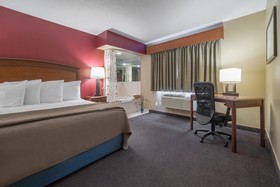 AmericInn by Wyndham Hutchinson