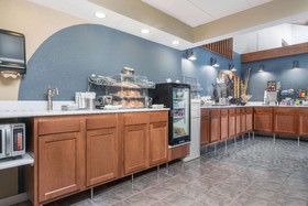 AmericInn by Wyndham Lake City
