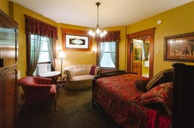 Waller House Inn
