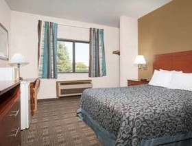 Days Inn By Wyndham Mankato