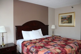 Coratel Inn and Suites Maple Grove