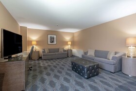 DoubleTree Bloomington Minneapolis South