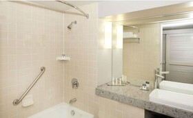 DoubleTree Bloomington Minneapolis South