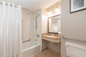 DoubleTree Bloomington Minneapolis South