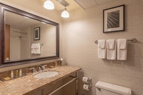 DoubleTree Bloomington Minneapolis South