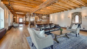 Downtown Rockstar Residence