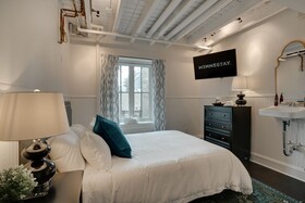 Downtown Rockstar Residence