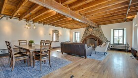 Downtown Rockstar Residence