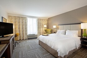 Hampton Inn & Suites - Minneapolis