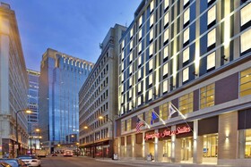Hampton Inn & Suites - Minneapolis